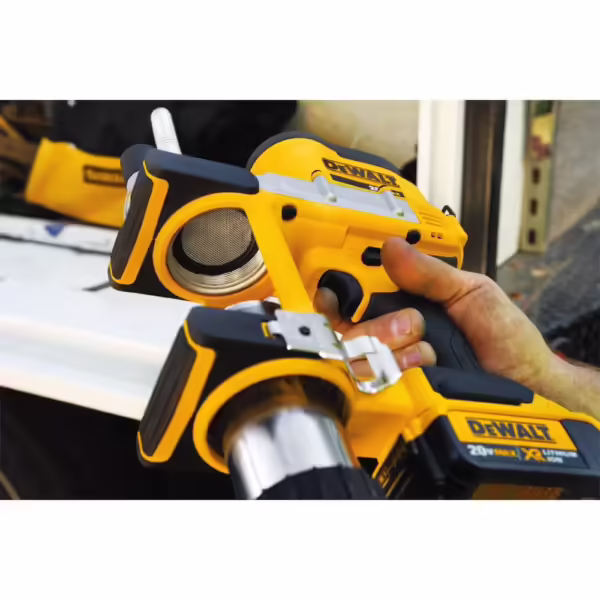 DeWalt 20V MAX* Grease Gun (Tool Only) - Image 5